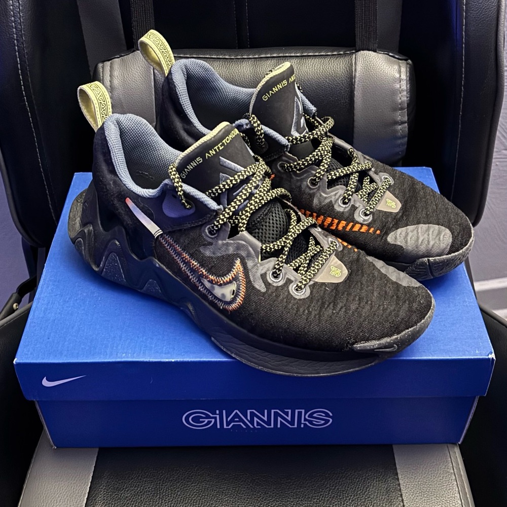Nike Giannis Immortality ‘Force Field’